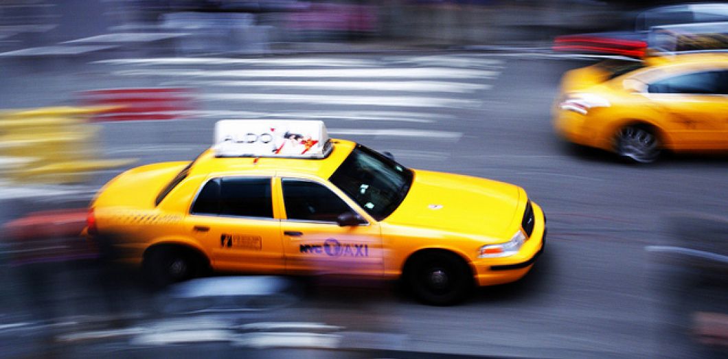 Taxi de Proximité Orléans et ses alentours. Réservez maintenant en ligne ou par Téléphone: +33 679103069